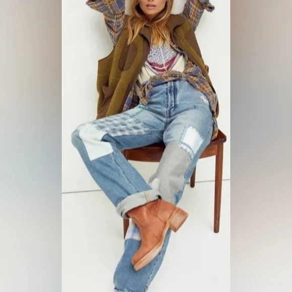 FREE PEOPLE STEINBECK PATCHED STRAIGHT LEG JEANS Size 27 - Picture 15 of 16